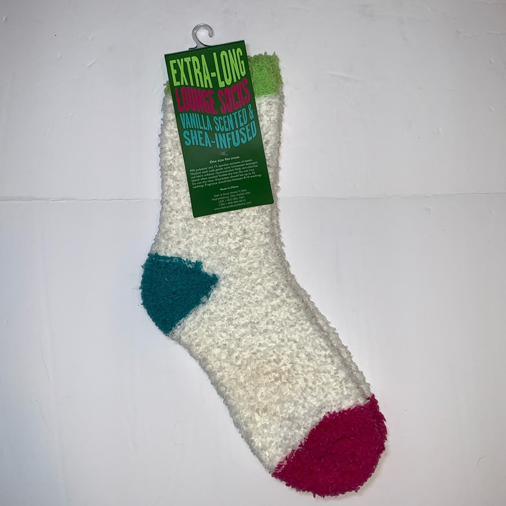 NWT Vanilla Scented Shea Infused Bath & Body Works Extra-Long Lounge Socks